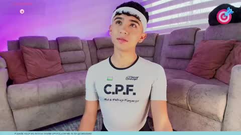 Snapshot of nico_cruz chatting on 09/15/25, 06:41 nico online show from 09/15/25, 06:41