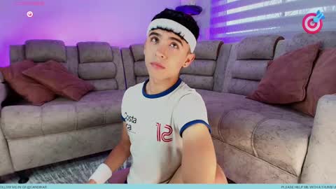 Snapshot of nico_cruz chatting on 09/26/25, 10:14 nico online show from 09/26/25, 10:14