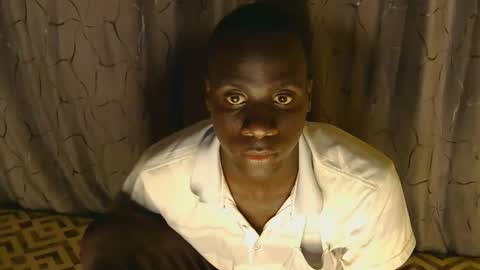 Snapshot of nico_dez chatting on 03/26/26, 10:43 Mailo and naysa online show from 03/26/26, 10:43