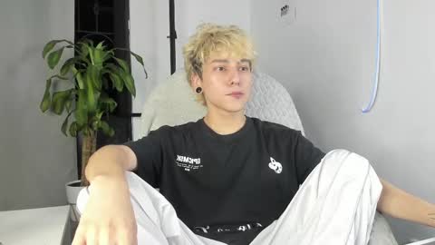 Nico  online show from 09/13/25, 02:00