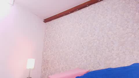 Nicol online show from 09/17/25, 07:15