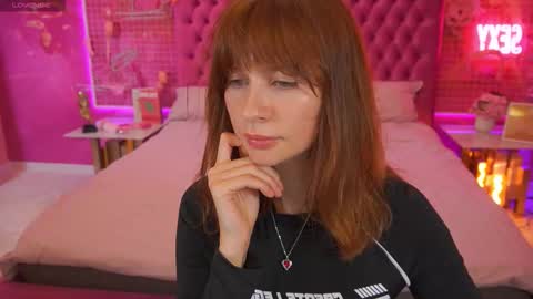 Nicol Moonn online show from 11/15/25, 02:13