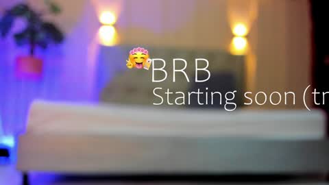 Snapshot of nicol_snow chatting on 12/19/24, 04:35 Your baby Nicol online show from 12/19/24, 04:35