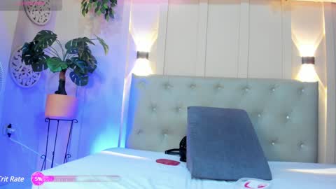 Snapshot of nicol_snow chatting on 12/29/24, 01:17 Your baby Nicol online show from 12/29/24, 01:17