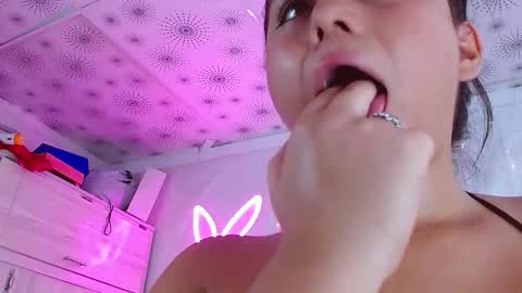 nicol online show from 03/03/26, 09:10