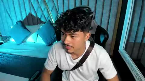 Snapshot of nicolaikarav chatting on 07/25/26, 07:22 Nicolai online show from 07/25/26, 07:22