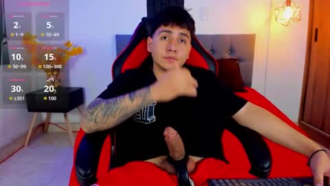 nicolas_james_sc online show from 10/08/25, 03:09