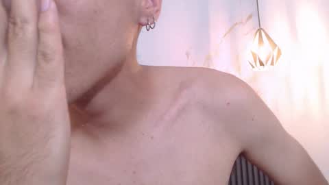 nicolasfine online show from 11/21/25, 07:12