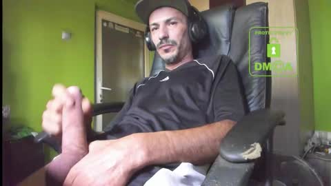 L. Nicolas online show from 09/20/25, 05:19