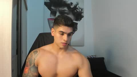 Snapshot of nicolasmuscle chatting on 12/19/24, 09:49 Andres online show from 12/19/24, 09:49