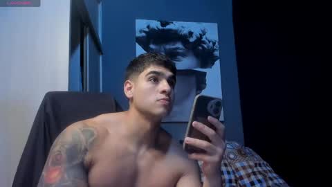 Snapshot of nicolasmuscle chatting on 05/10/26, 08:47 Andres online show from 05/10/26, 08:47
