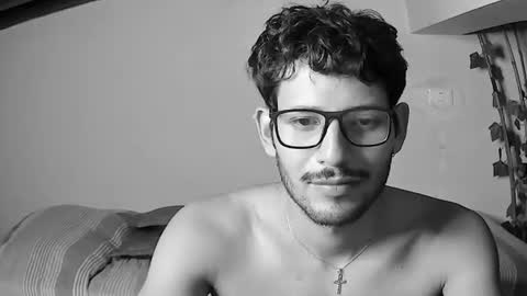 nicolasrodrii online show from 06/25/26, 05:12