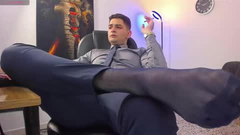 Nicolas Fellener online show from 10/12/25, 05:39