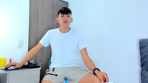 nicolastorres__ online show from 11/05/25, 07:30