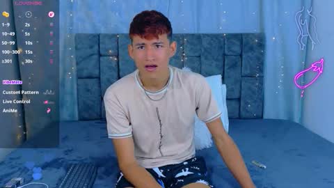 nicolastorres__ online show from 04/10/26, 03:01