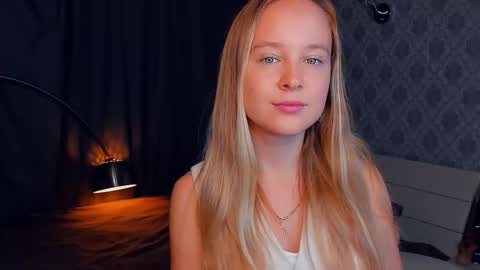 Nicoletta online show from 09/09/25, 06:07