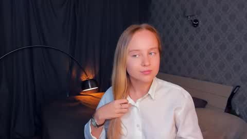 Nicoletta online show from 09/20/25, 05:47