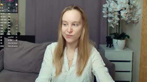 Nicoletta online show from 01/10/26, 07:04