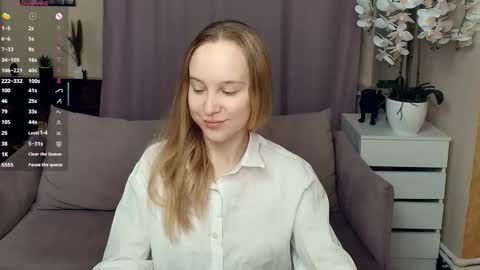 Nicoletta online show from 02/05/26, 07:07