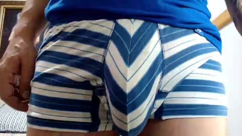 Snapshot of nicolay_74 chatting on 12/04/24, 07:34 Nicolay online show from 12/04/24, 07:34