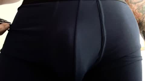 Snapshot of nicolay_74 chatting on 01/04/25, 12:16 Nicolay online show from 01/04/25, 12:16