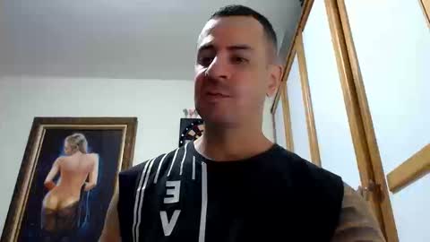 Snapshot of nicolay_74 chatting on 09/18/25, 03:47 Nicolay online show from 09/18/25, 03:47