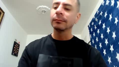 Snapshot of nicolay_74 chatting on 12/17/25, 12:49 Nicolay online show from 12/17/25, 12:49