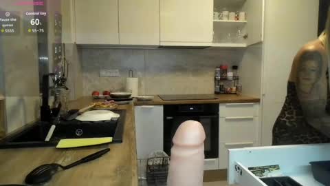 Snapshot of nicole122031 chatting on 06/12/26, 08:30 Secret Amateur HuGirl online show from 06/12/26, 08:30
