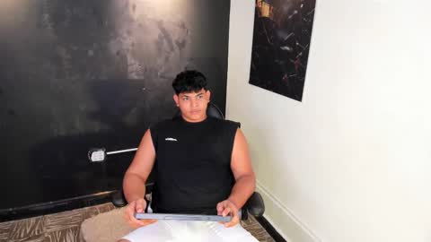 Snapshot of nicole_and_thiago1 chatting on 02/19/26, 09:33 nicole_and_thiago1 online show from 02/19/26, 09:33