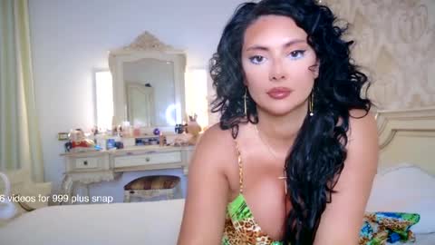 nicole online show from 04/10/26, 07:40