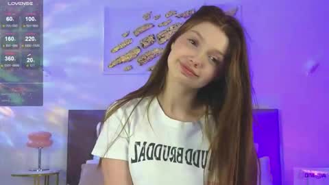 Nicole online show from 11/01/25, 09:39