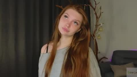 Snapshot of nicole_broown chatting on 05/20/26, 08:59 Nicole online show from 05/20/26, 08:59