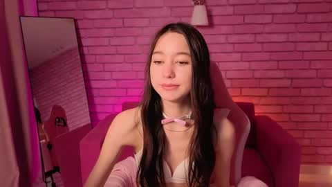 Snapshot of nicole_brownie chatting on 05/15/26, 11:56 Nicole online show from 05/15/26, 11:56