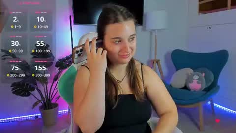 Snapshot of nicole_de_lux chatting on 08/01/26, 06:01 Nicole De Lux online show from 08/01/26, 06:01