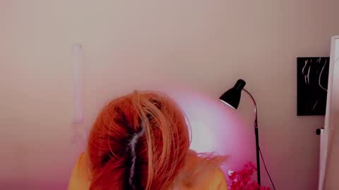 Nicole online show from 12/28/24, 02:22