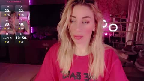 Nicole online show from 11/22/25, 11:37