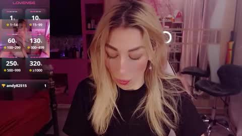 Nicole online show from 11/30/25, 08:02