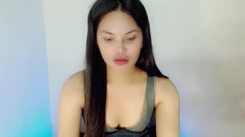 Snapshot of nicole_kiss01 chatting on 12/14/24, 01:27 nicole_kiss01 online show from 12/14/24, 01:27