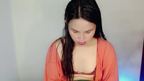 Snapshot of nicole_kiss01 chatting on 01/06/25, 10:02 nicole_kiss01 online show from 01/06/25, 10:02