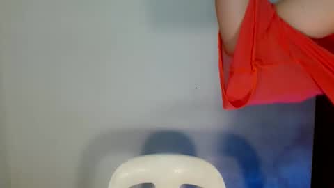 Snapshot of nicole_kiss01 chatting on 01/18/25, 11:32 nicole_kiss01 online show from 01/18/25, 11:32