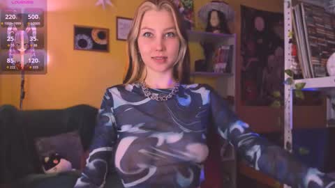 Snapshot of nicole_matt chatting on 10/02/25, 03:02 Nicole online show from 10/02/25, 03:02