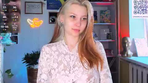Snapshot of nicole_matt chatting on 07/17/26, 02:51 Nicole online show from 07/17/26, 02:51