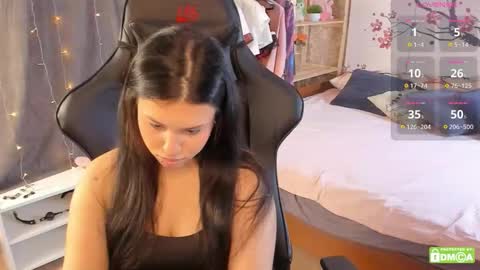 Snapshot of nicole_parshikova chatting on 09/14/25, 07:18 My name is Nicole. I m completely new here online show from 09/14/25, 07:18