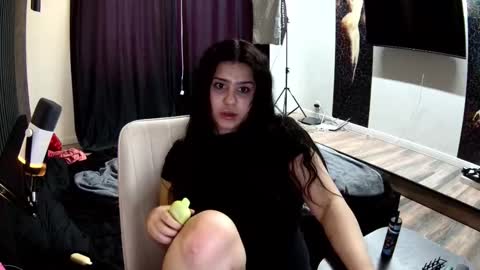 Snapshot of nicole_pretty_ chatting on 02/26/26, 04:55 Nicole online show from 02/26/26, 04:55