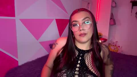 Nicole online show from 02/25/26, 05:39