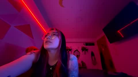 Nicole online show from 03/21/26, 08:19