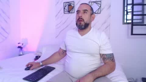 Nicole online show from 06/25/26, 05:12