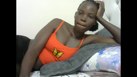 nicoleberry254 online show from 09/10/25, 12:27