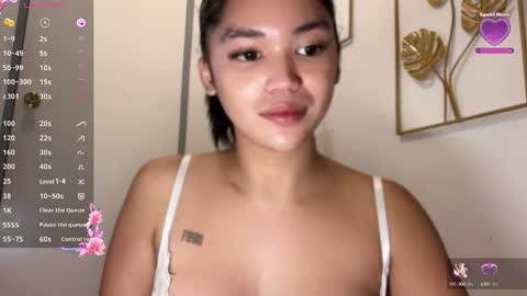 NICOLE online show from 10/12/25, 05:23