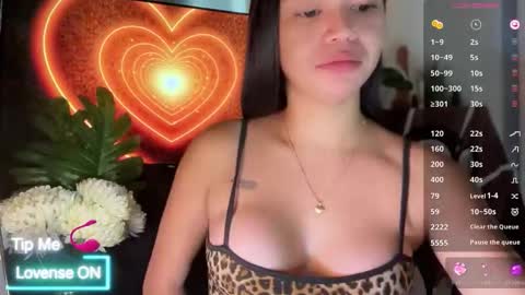 NICOLE online show from 11/22/25, 11:15